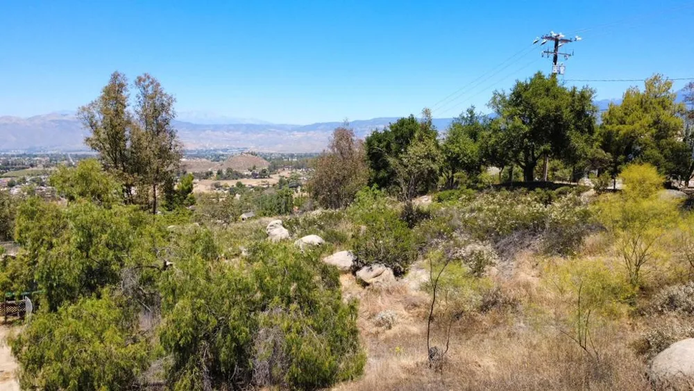 2 Vista Del Valle Hemet, CA 92544