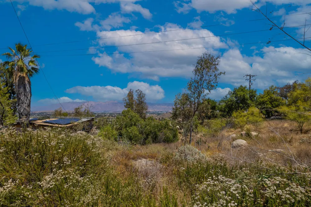 2 Vista Del Valle Hemet, CA 92544