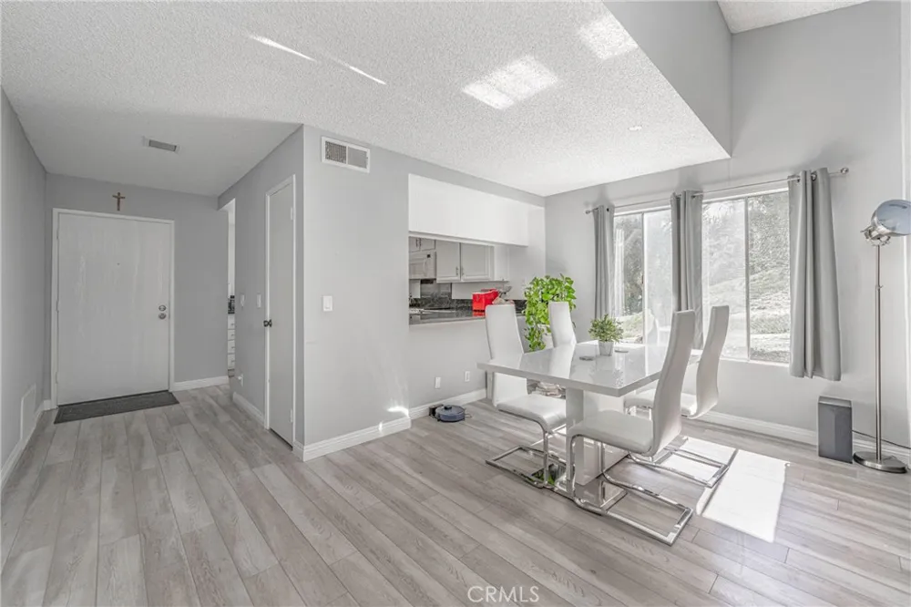26212 Rainbow Glen Newhall, CA 91321