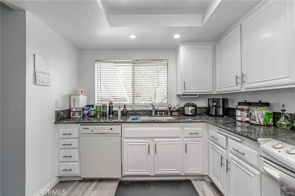 26212 Rainbow Glen Newhall, CA 91321