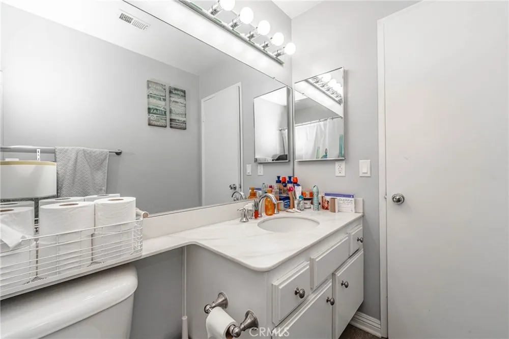26212 Rainbow Glen Newhall, CA 91321