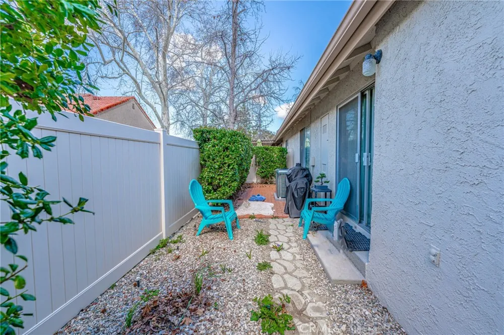 26212 Rainbow Glen Newhall, CA 91321