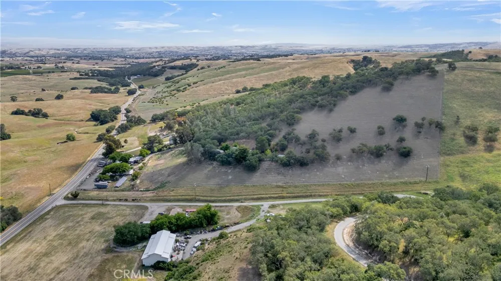 5005 E Highway 41 Templeton, CA 93465