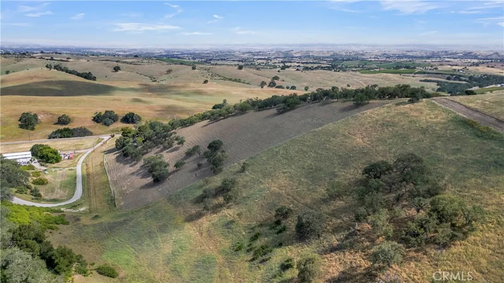 5005 E Highway 41 Templeton, CA 93465