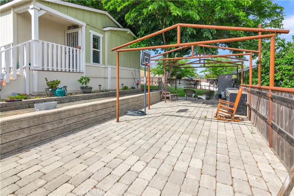 5005 E Highway 41 Templeton, CA 93465