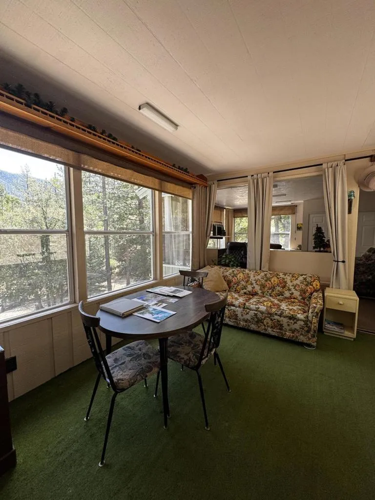 52670 Forest Route 4s02 Idyllwild, CA 92549
