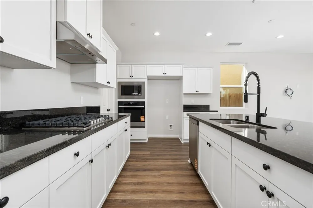1266 Talus Way S Madera, CA 93636