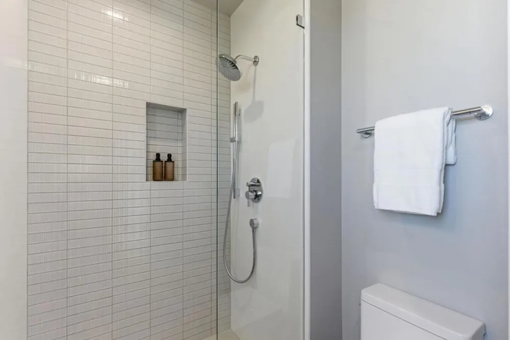 1433 Floribunda Avenue #8 Burlingame, CA 94010