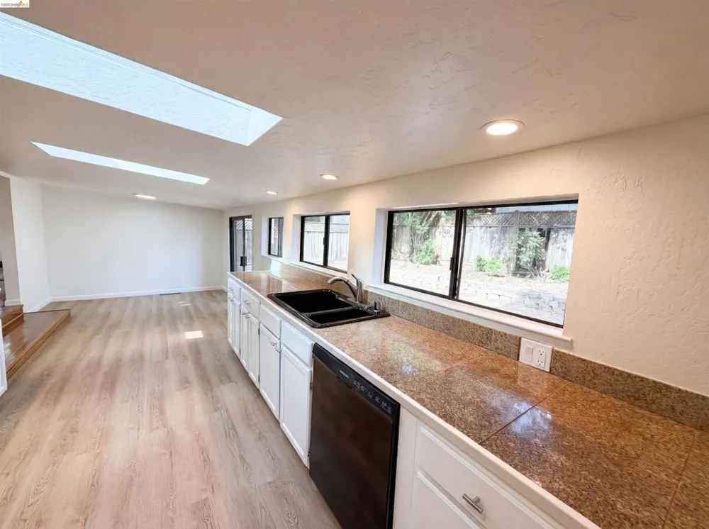 155 Estates Dr Ben Lomond, CA 95005