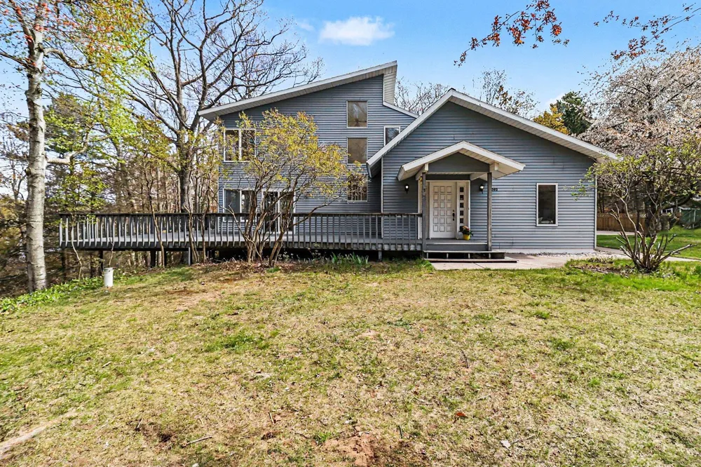 8240 W Stony Lake Road New Era, MI 49446