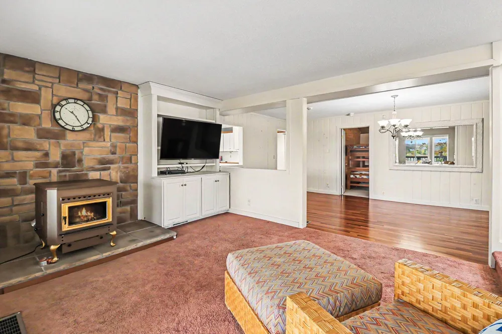 8240 W Stony Lake Road New Era, MI 49446