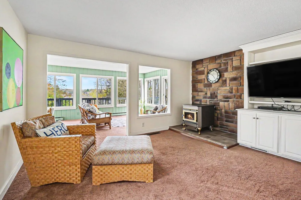 8240 W Stony Lake Road New Era, MI 49446