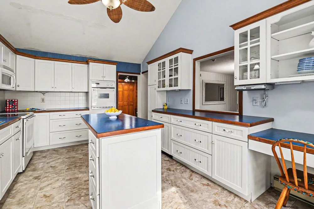 8240 W Stony Lake Road New Era, MI 49446