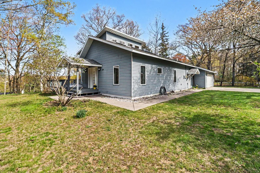 8240 W Stony Lake Road New Era, MI 49446