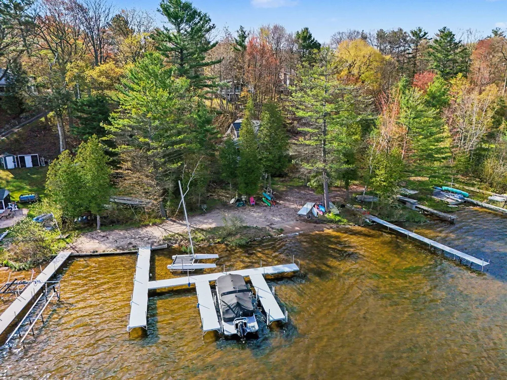 8240 W Stony Lake Road New Era, MI 49446