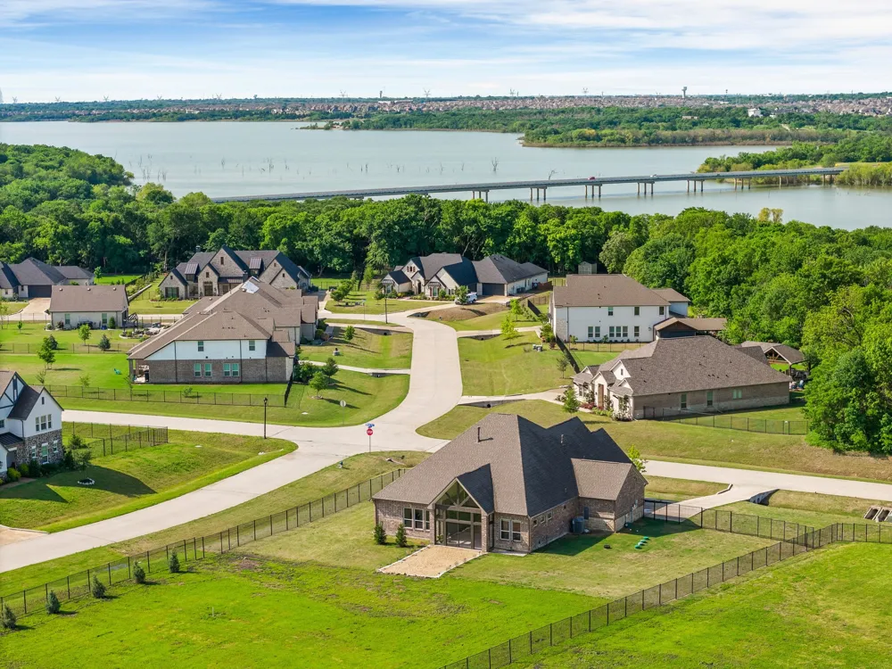 930 Peppy San Trail Lucas, TX 75002