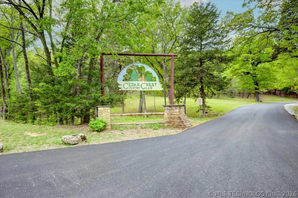 494 Cedar Boulevard Locust Grove, OK 74352