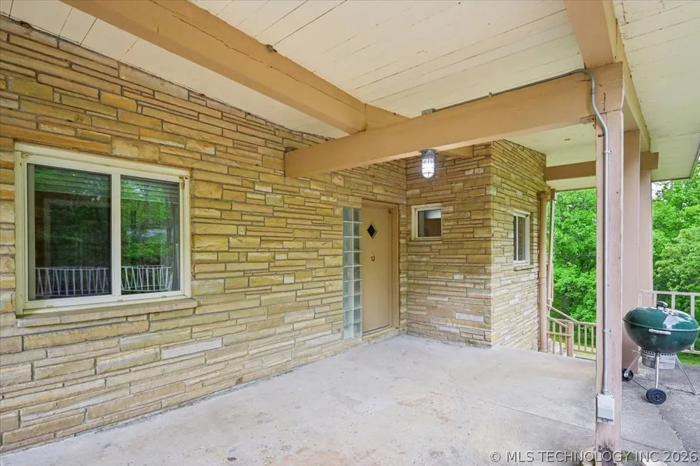 494 Cedar Boulevard Locust Grove, OK 74352
