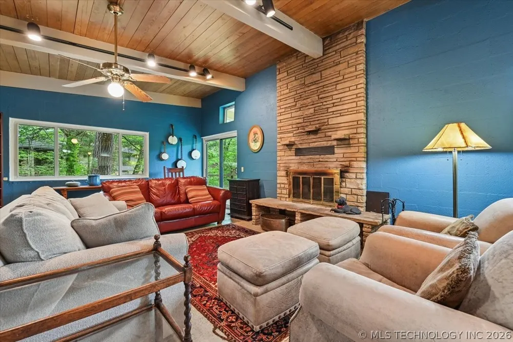 494 Cedar Boulevard Locust Grove, OK 74352