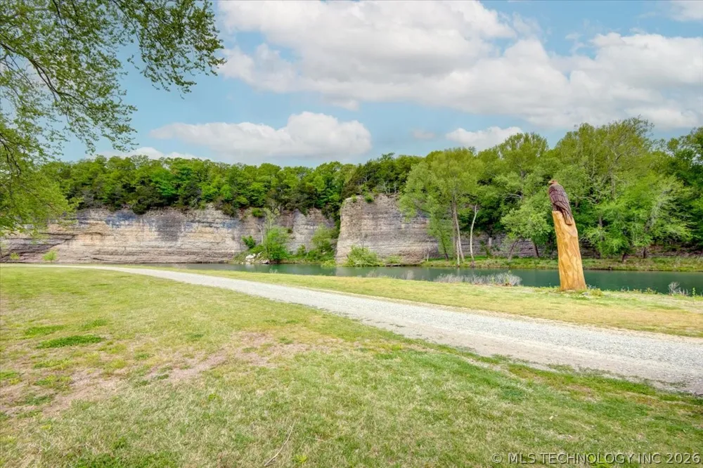 494 Cedar Boulevard Locust Grove, OK 74352