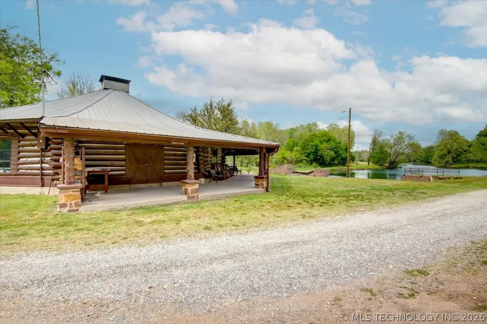 494 Cedar Boulevard Locust Grove, OK 74352