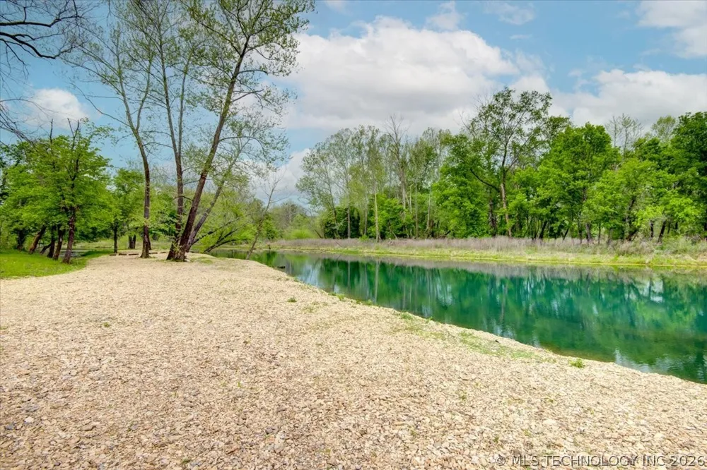 494 Cedar Boulevard Locust Grove, OK 74352