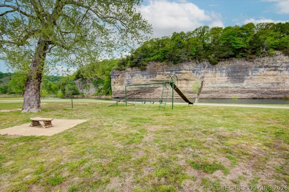 494 Cedar Boulevard Locust Grove, OK 74352