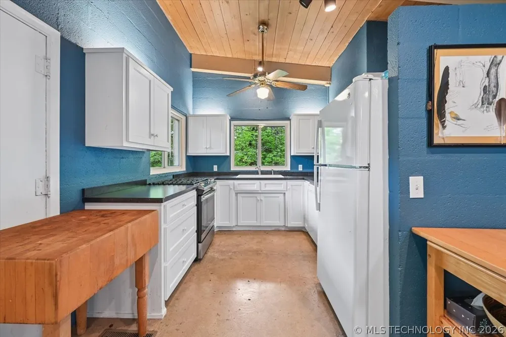 494 Cedar Boulevard Locust Grove, OK 74352
