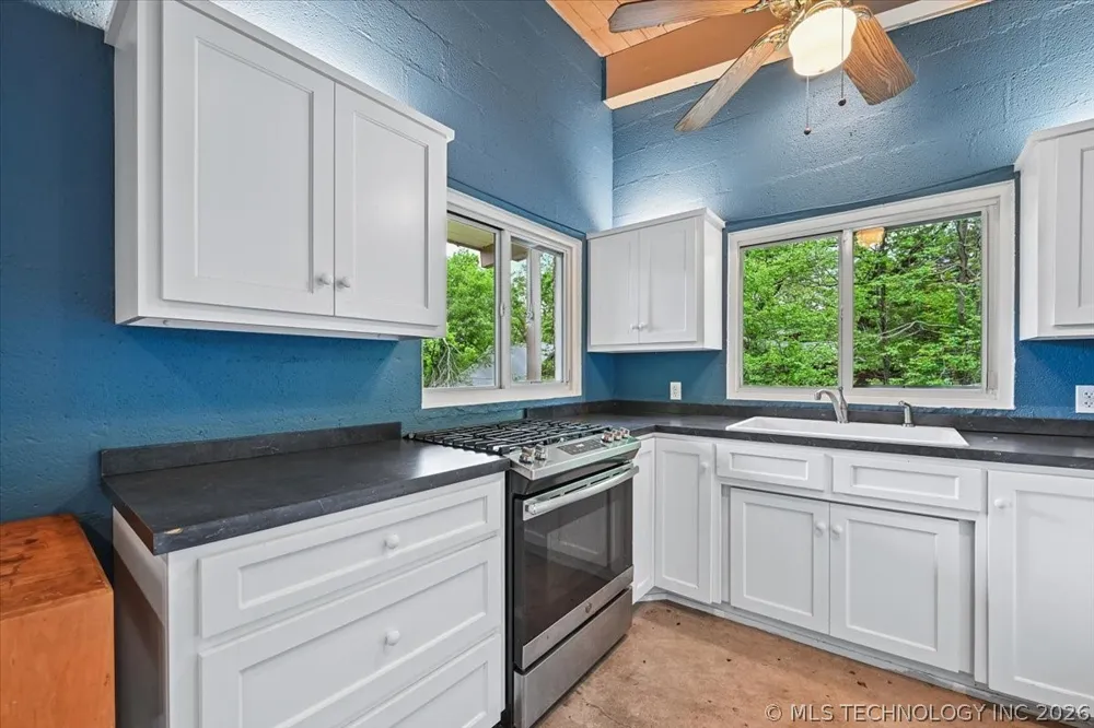 494 Cedar Boulevard Locust Grove, OK 74352