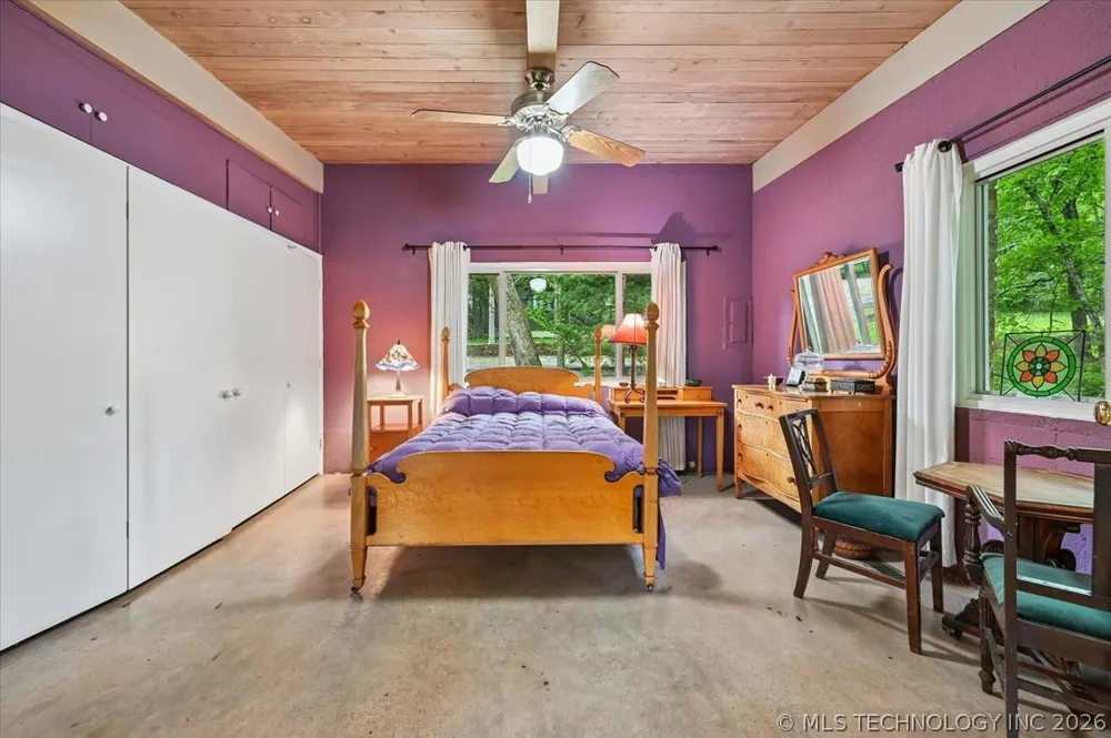 494 Cedar Boulevard Locust Grove, OK 74352