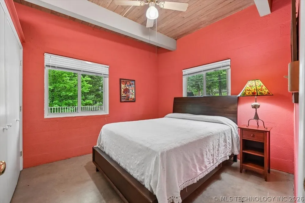 494 Cedar Boulevard Locust Grove, OK 74352