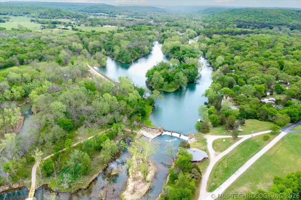 494 Cedar Boulevard Locust Grove, OK 74352
