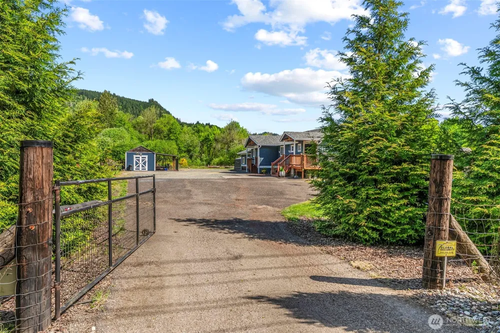24716 NE 419th Street Amboy, WA 98601