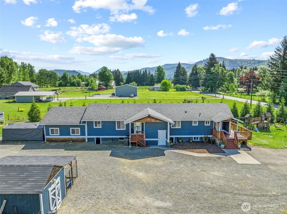 24716 NE 419th Street Amboy, WA 98601