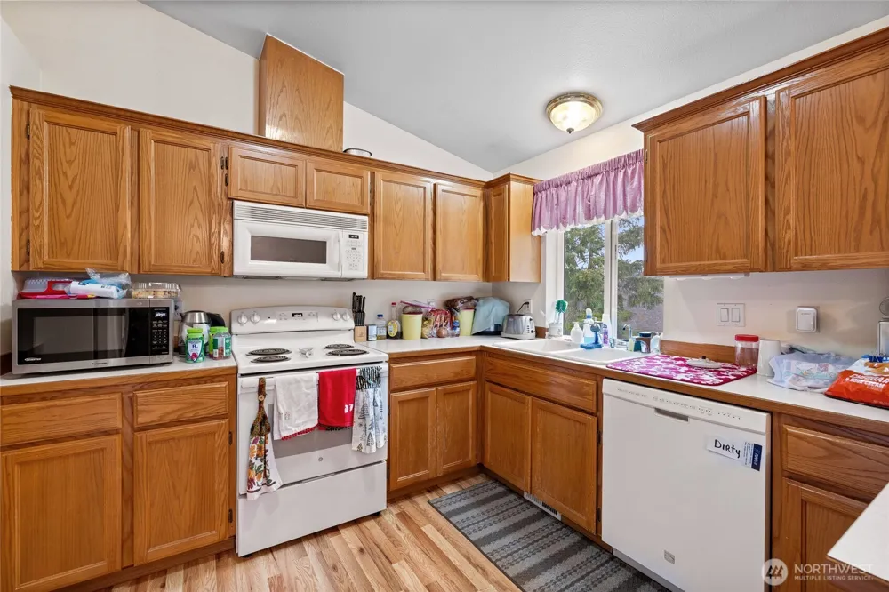 921 Erin Lane W Eatonville, WA 98328