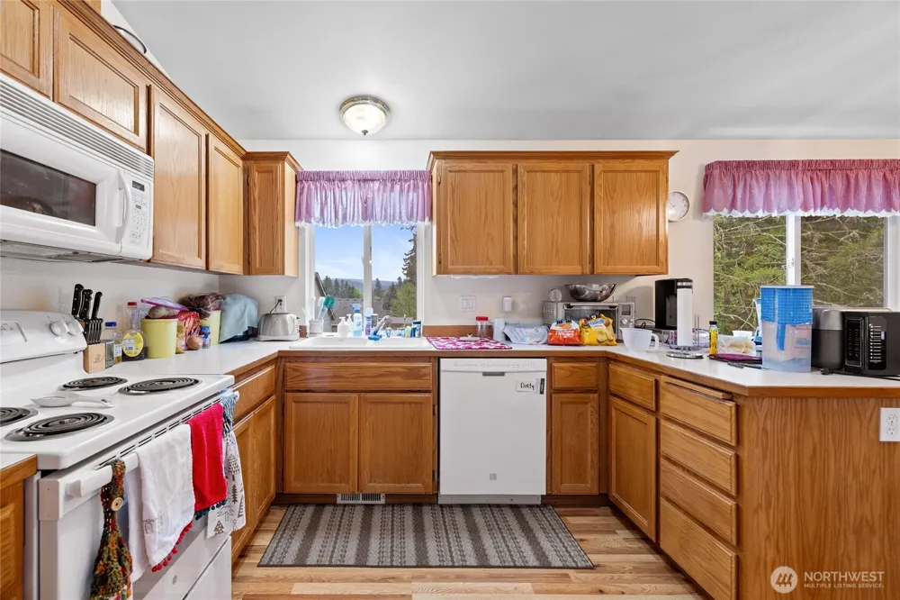 921 Erin Lane W Eatonville, WA 98328