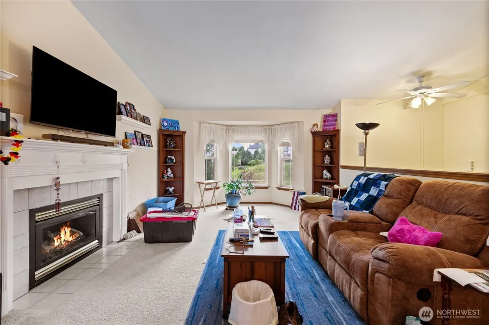 921 Erin Lane W Eatonville, WA 98328