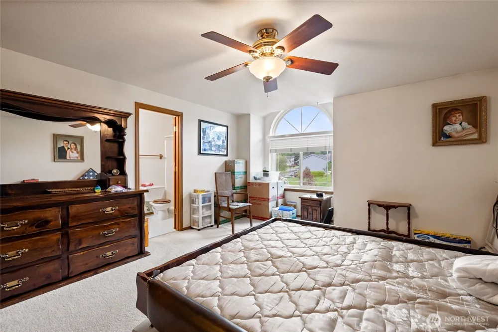 921 Erin Lane W Eatonville, WA 98328