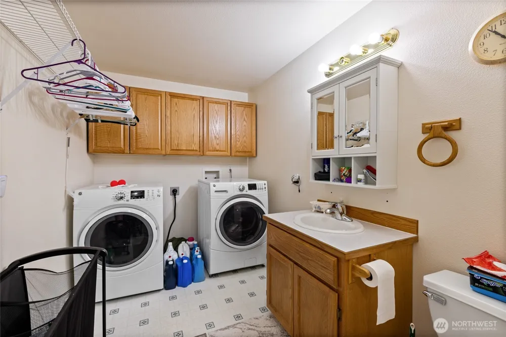 921 Erin Lane W Eatonville, WA 98328