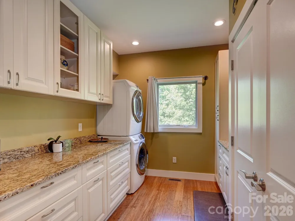 44 Dane Acres Drive Alexander, NC 28701