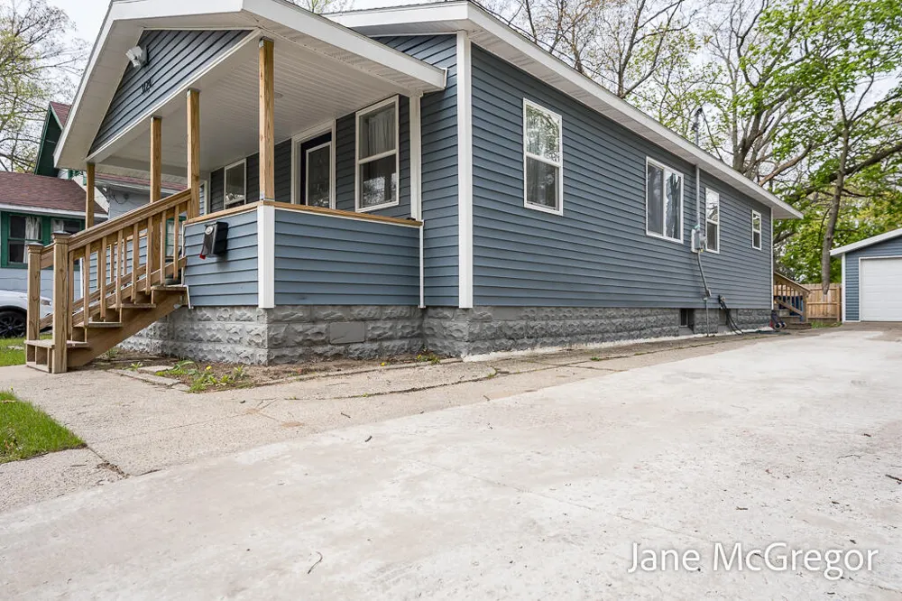 3124 5th Street Muskegon, MI 49444