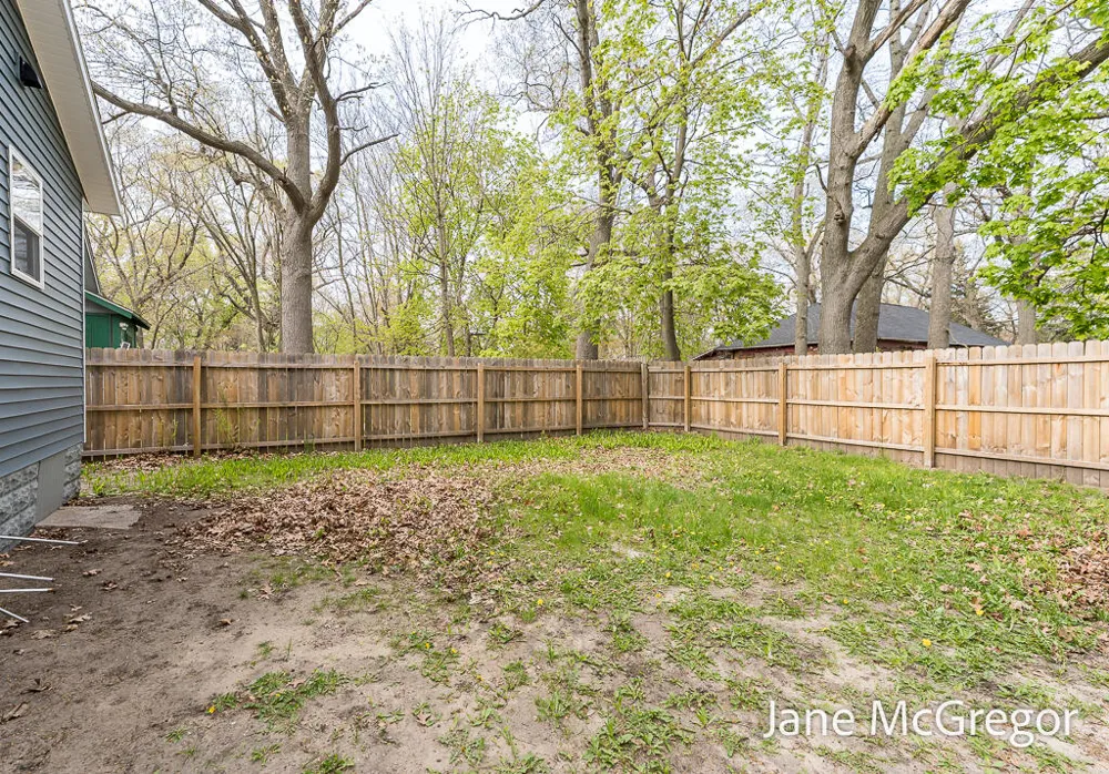 3124 5th Street Muskegon, MI 49444