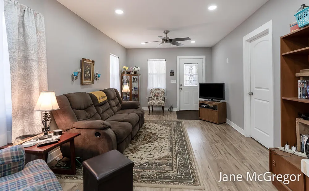 3124 5th Street Muskegon, MI 49444