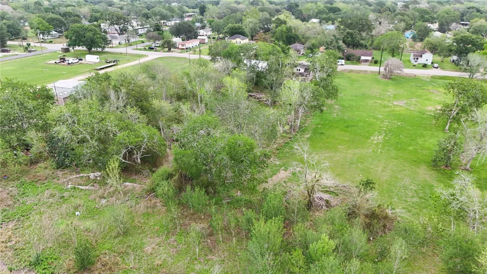 710 Palacios Street El Campo, TX 77437