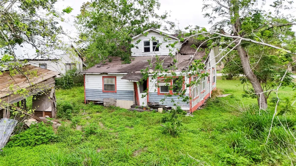 710 Palacios Street El Campo, TX 77437