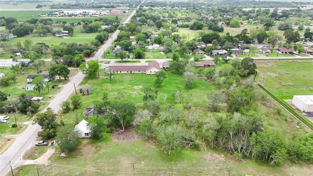 710 Palacios Street El Campo, TX 77437