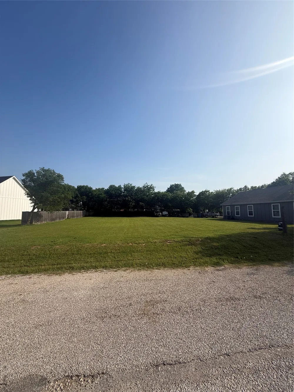 709 W Live Oak Street Alvord, TX 76225