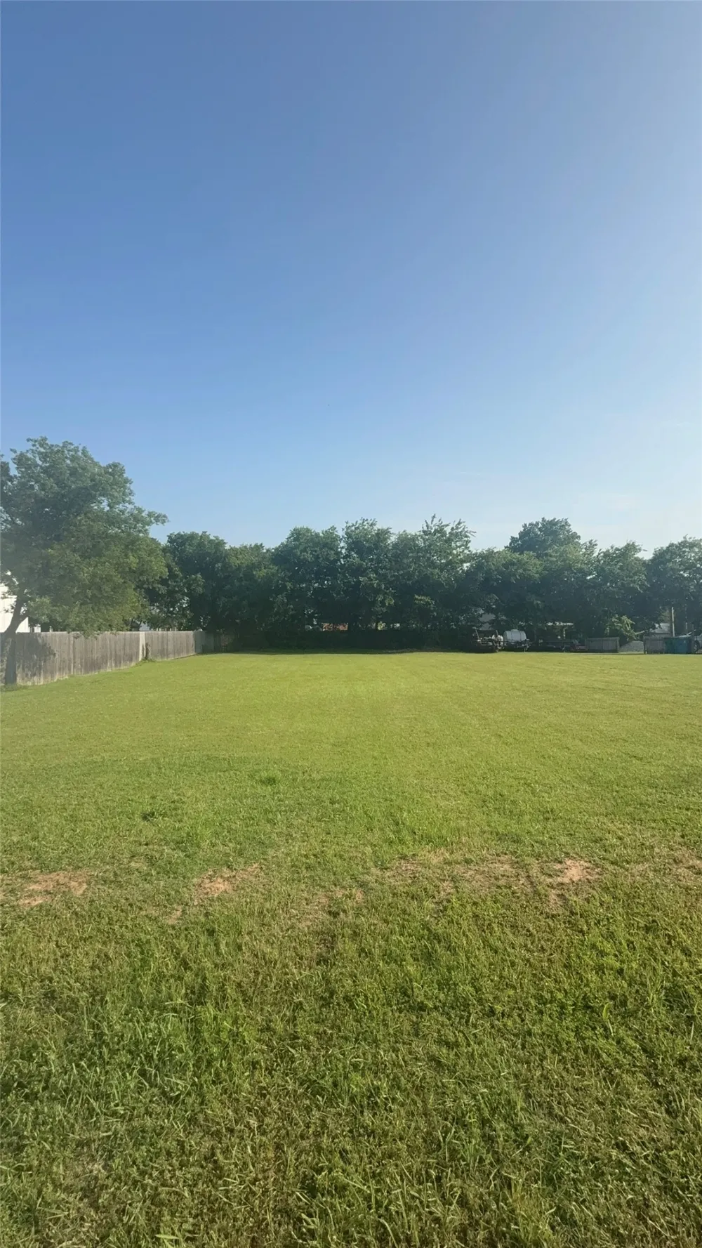 709 W Live Oak Street Alvord, TX 76225