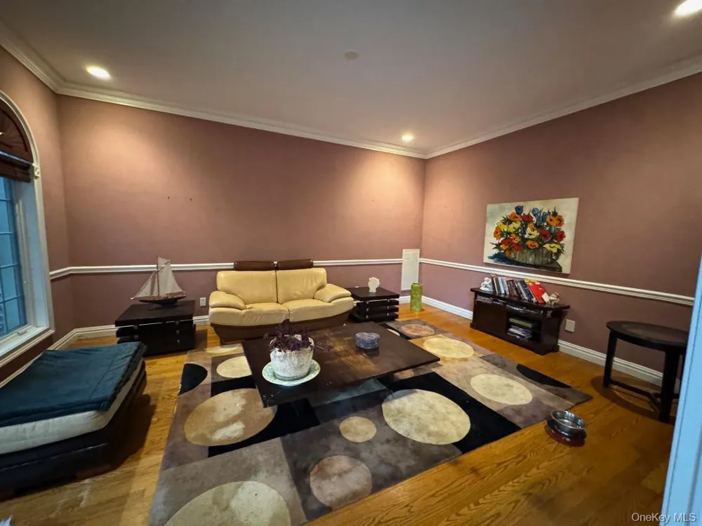 9 Kate Court East Quogue, NY 11942