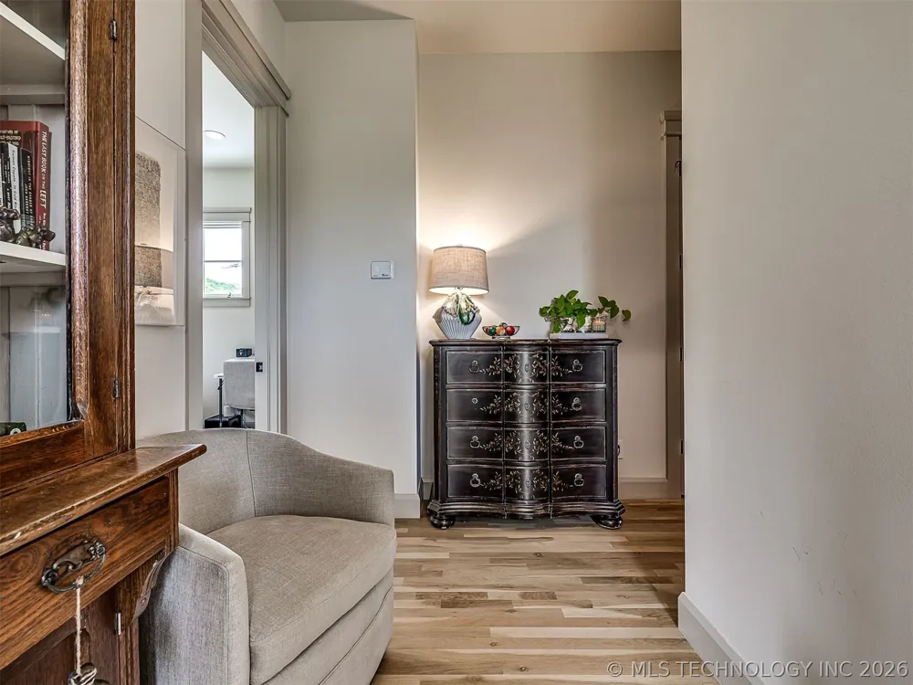 294 E Falcon Tree Loop Eufaula, OK 74432
